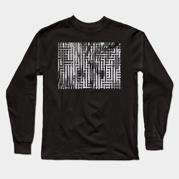 Labyrinth Pattern Long Sleeve T-Shirt by Dturner29